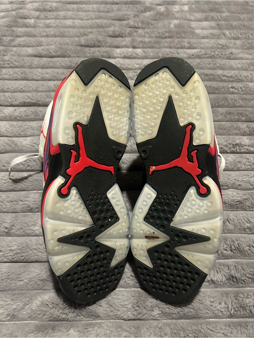 Jordan MVP Raptors Home - Picture 3 of 6